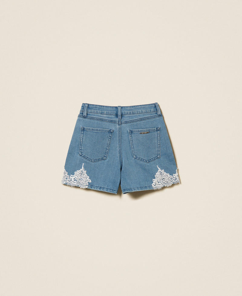 Shorts in jeans con pizzo