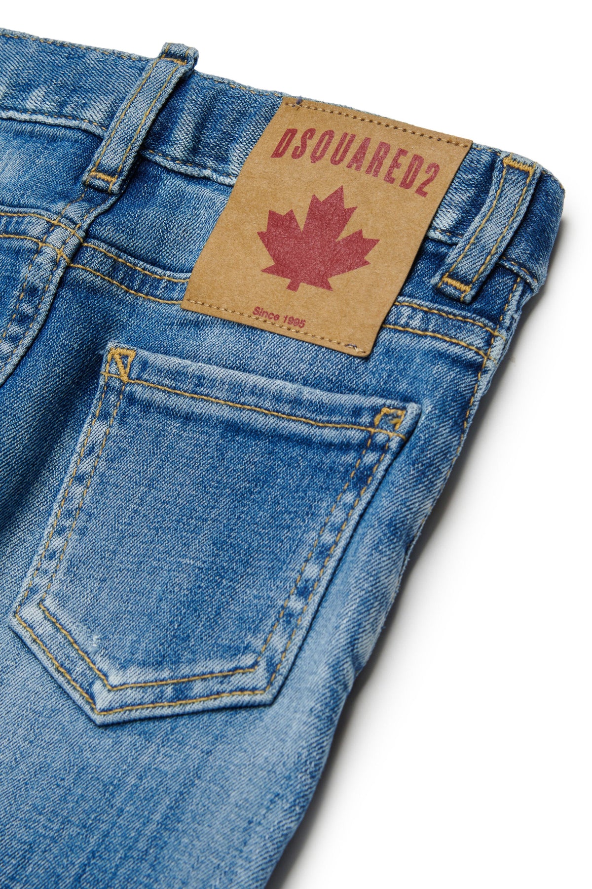 Jeans slim lavaggio blu chiaro