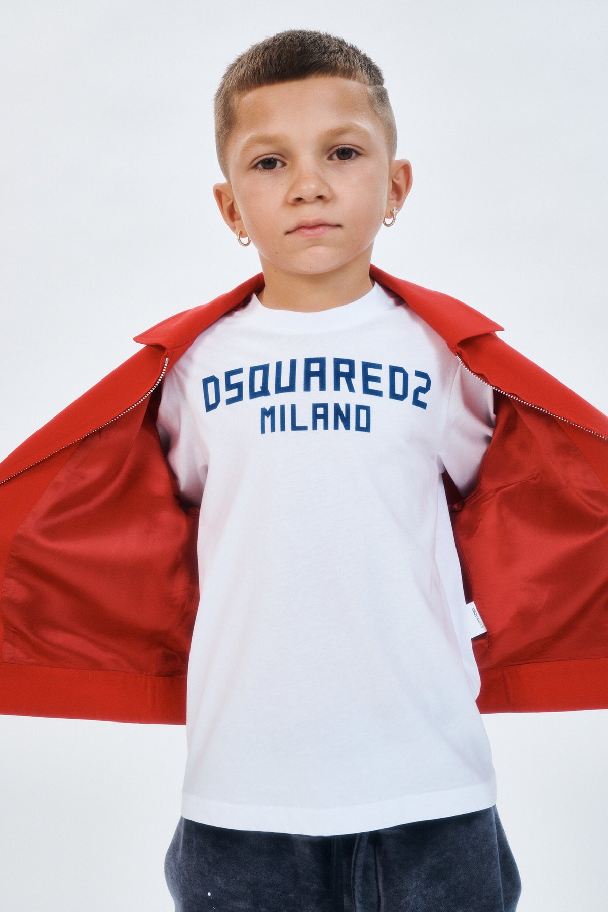 T-shirt con logo stampato sul petto
