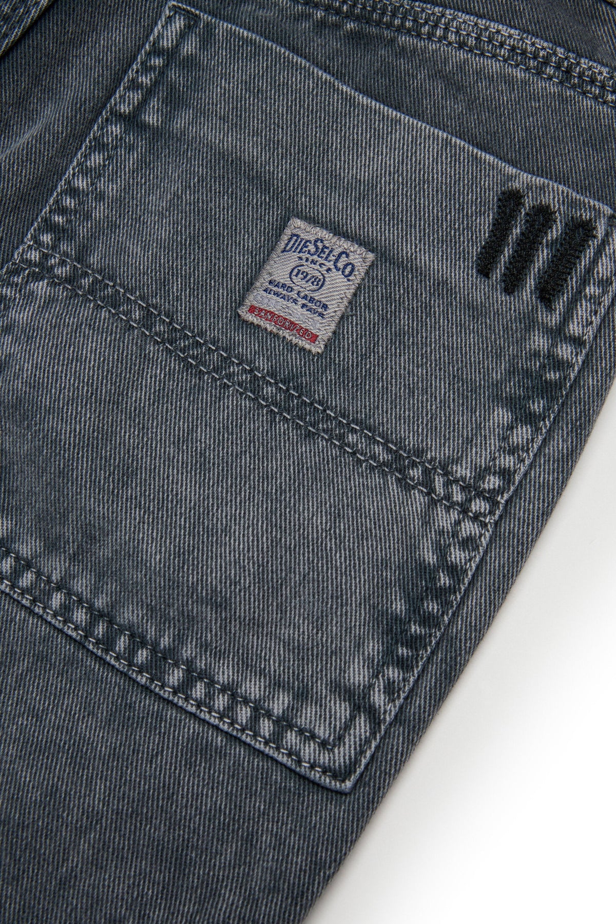 Jeans regular fit effetto washed - D-Berr