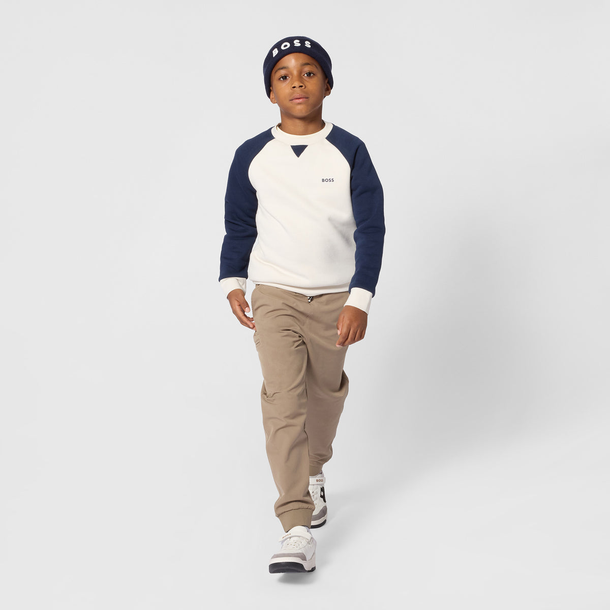 BOSS Kids Pantaloni jogging tapered con logo ricamato - Grigio
