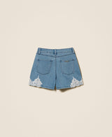 Shorts in jeans con pizzo