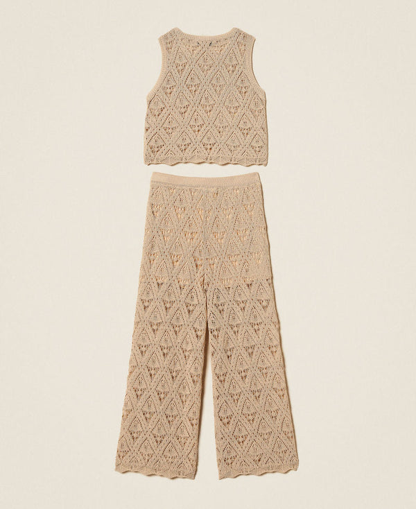 Top e pantaloni ampi in maglia a rombi