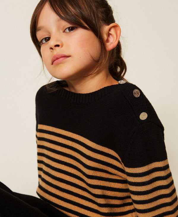 Maglia a righe con bottoni