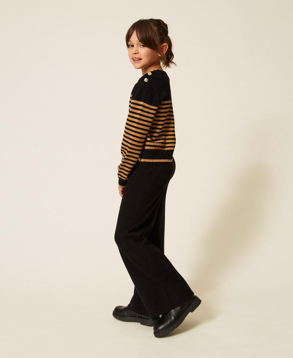 Pantaloni in maglia con bottoni