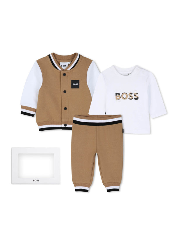 BOSS Kids Set cardigan, pantaloni e maglia in cotone biologico - Biscotto