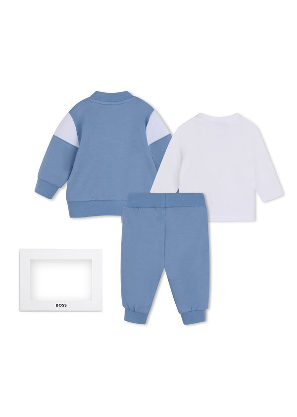 BOSS Kids Set cardigan con zip, pantaloni e maglia in cotone biologico - Ashleigh blue