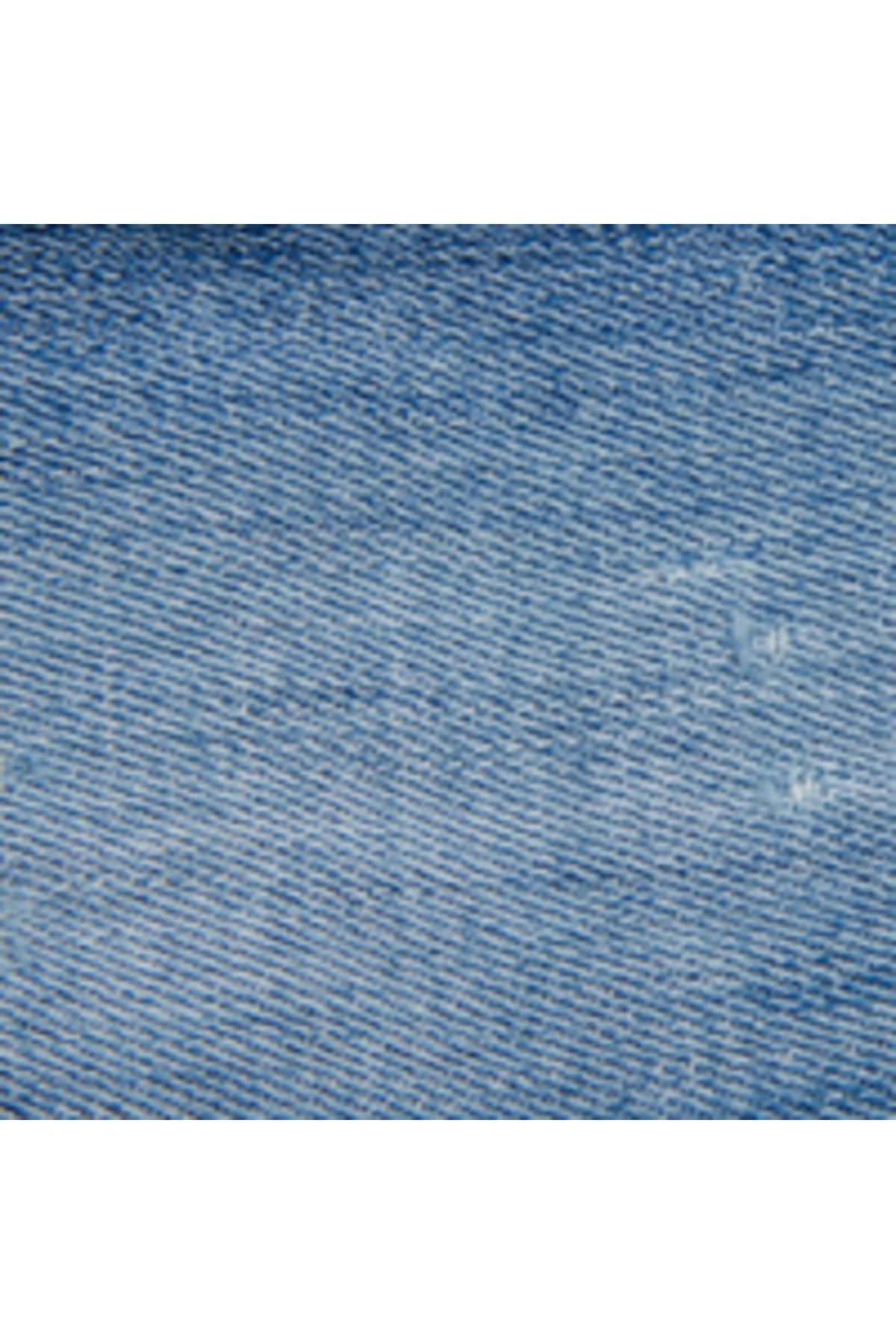 Jeans slim lavaggio blu chiaro