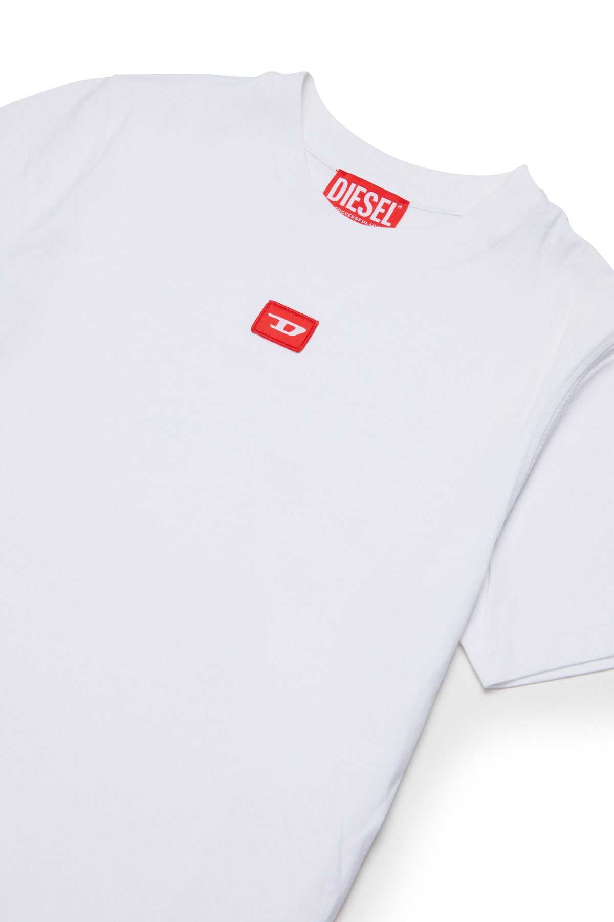 T-shirt in jersey con patch D rossa