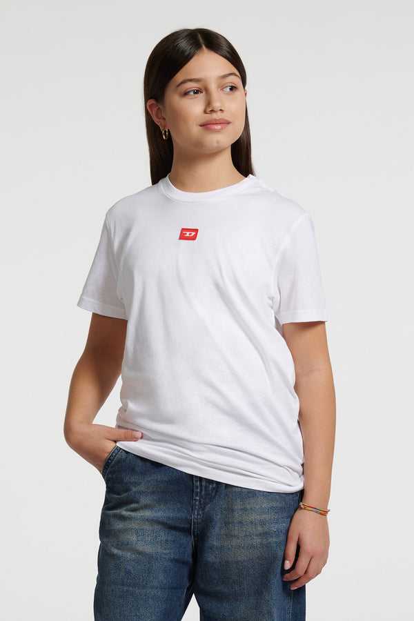 T-shirt in jersey con patch D rossa