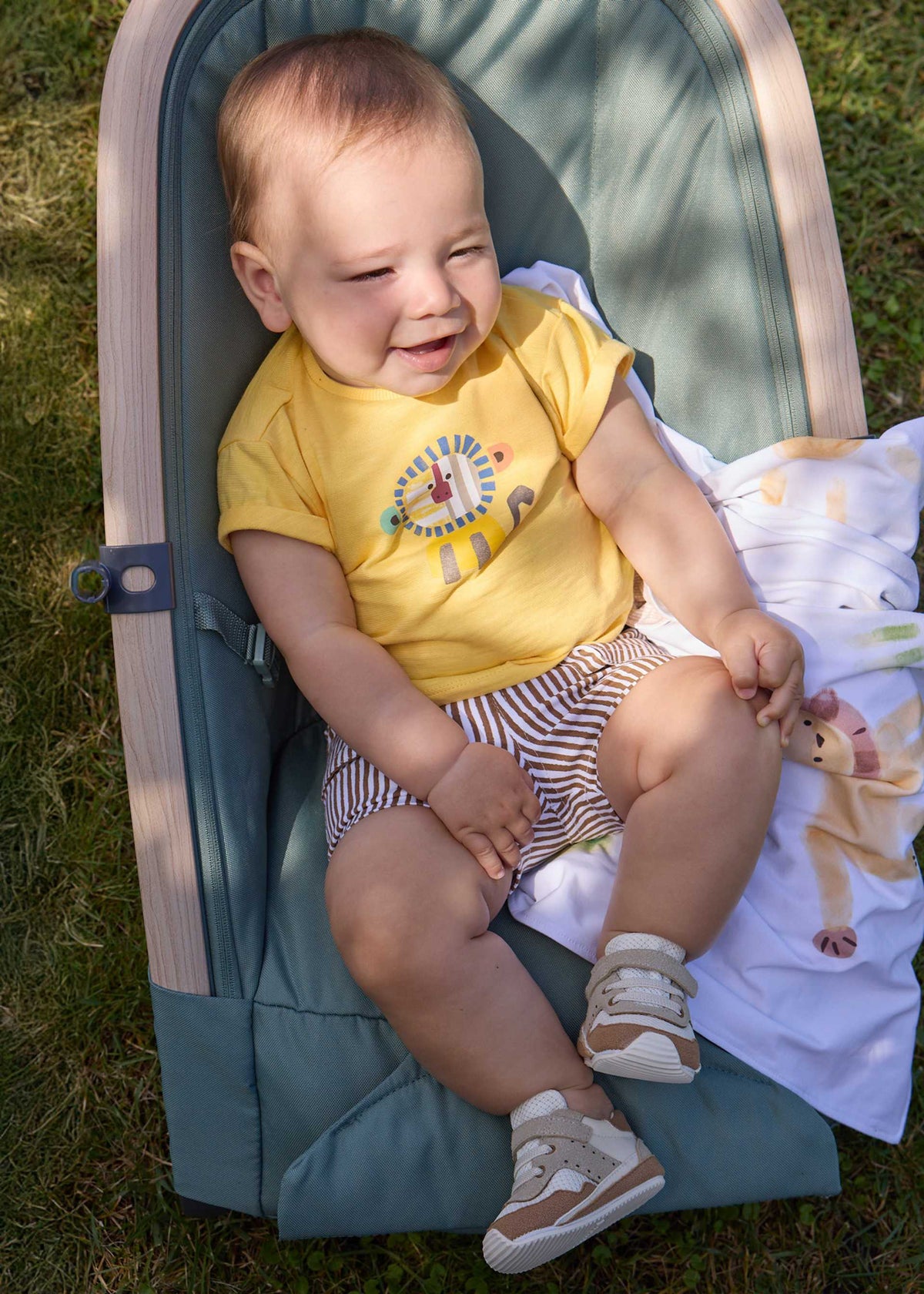 Completo pantaloncino e maglietta neonato - Senape
